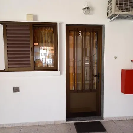 Apartment House Psichoula *